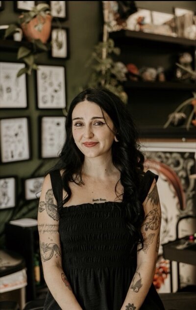 Jasmine, apprentice piercer at Lumen Piercing